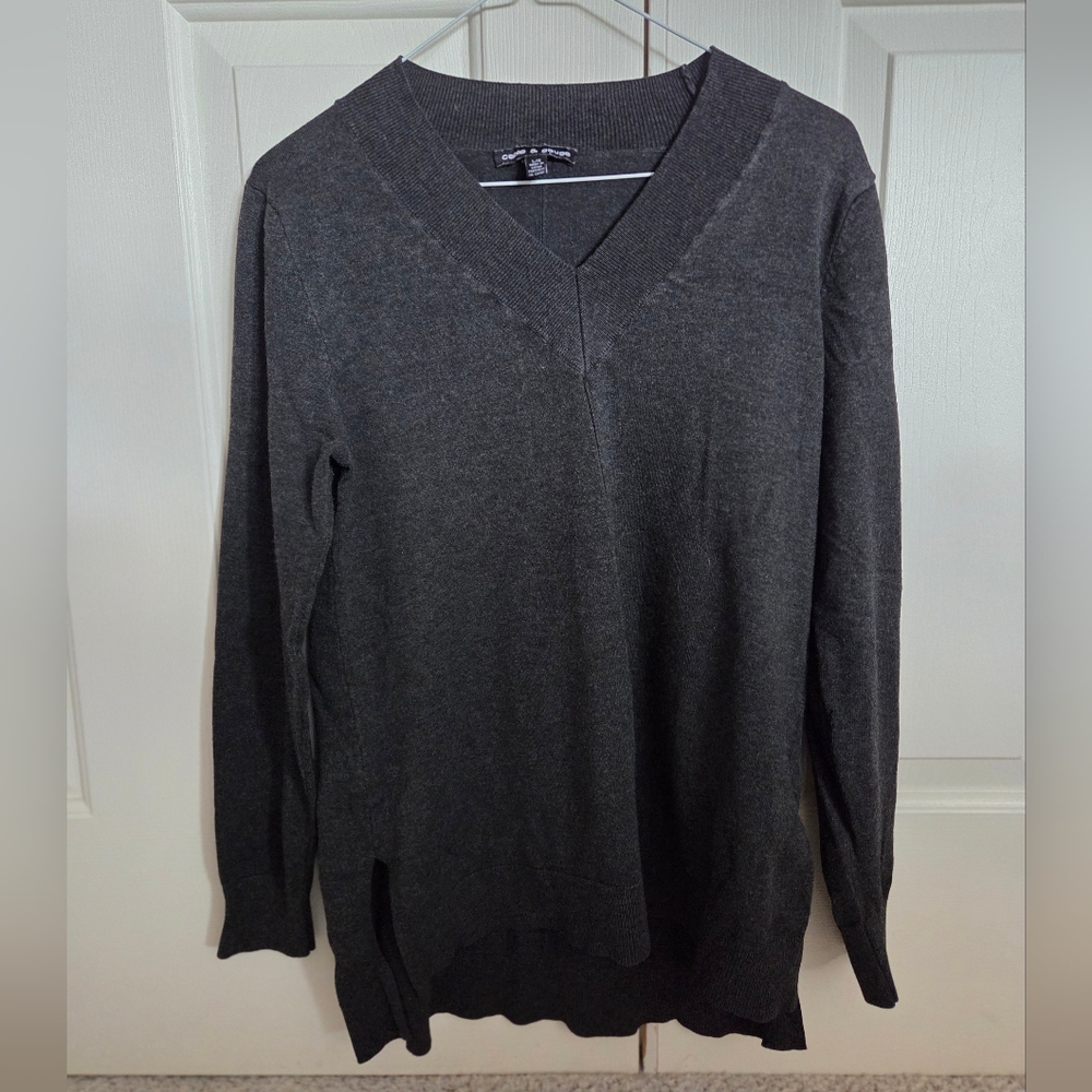 Womens Large Black V-Neck Sweater